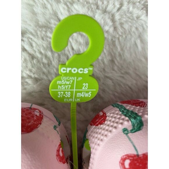 Crocs Classic Fresh Fruits Cherry Cherries Pink Clog 211008-6ZW Women’s Sz 7 NEW - Picture 3 of 11